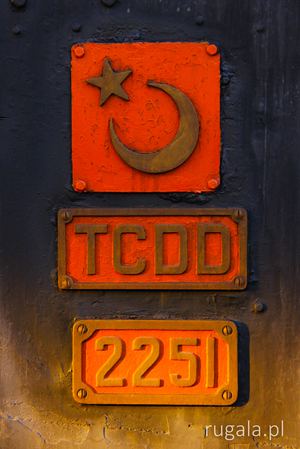 TCDD = Türkiye Cumhuriyeti Devlet Demiryolları